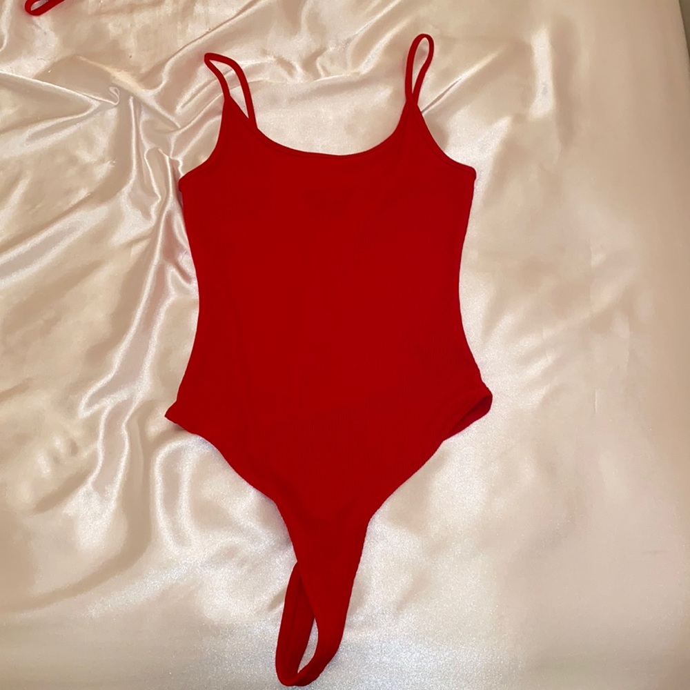 ⚡️CHIC ONE PIECE⚡️